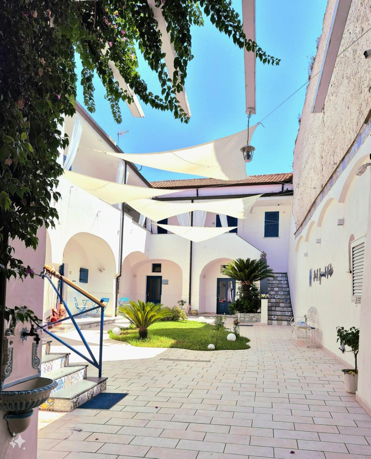 B&B Sognando Vietri E Spa Esclusiva 阿韦尔萨 外观 照片